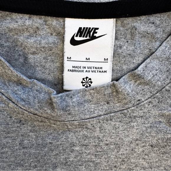 Nike Men’s Sportswear Move To Zero Athletic T-Shirt Gray Crewneck Size Medium - Picture 9 of 13